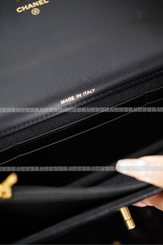 샤넬클래식탑핸들스몰플랩백 20260211-100415-033루.jpg