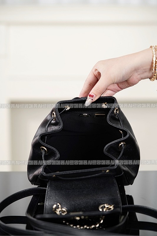 샤넬25B어피티백팩스몰 20260211-102711-016루.jpg