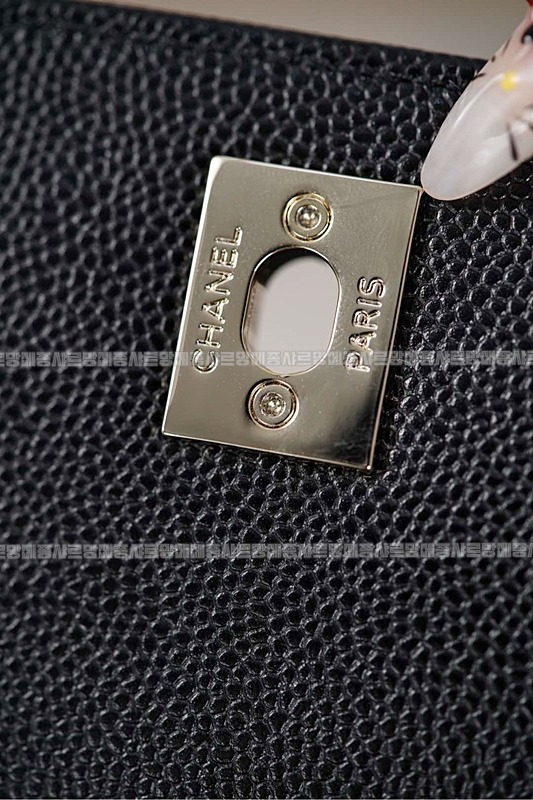 샤넬25B어피티백팩스몰 20260211-102714-034루.jpg