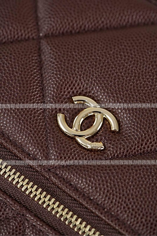 샤넬탑핸들슬림베니티케이스 20260211-121631-022루.jpg