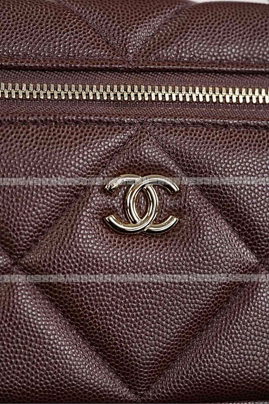 샤넬탑핸들슬림베니티케이스 20260211-121631-026루.jpg