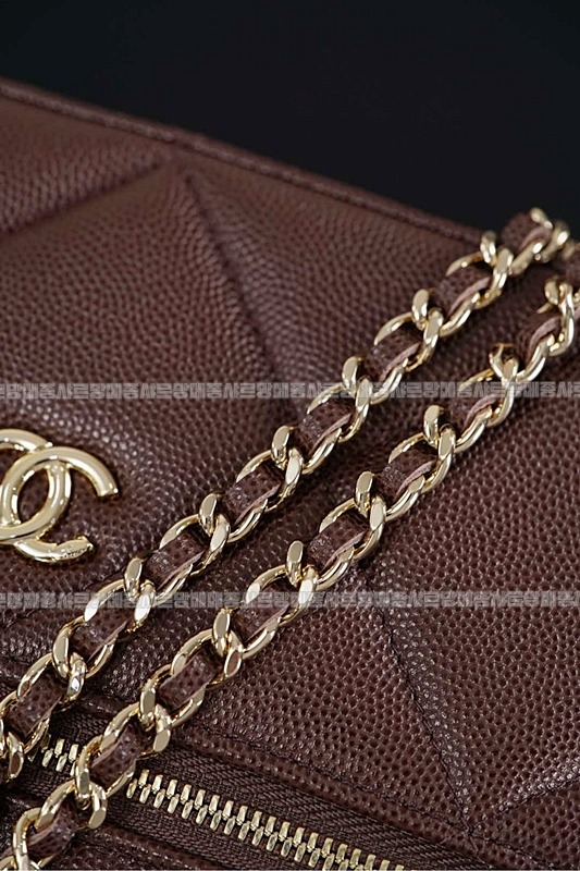 샤넬탑핸들슬림베니티케이스 20260211-121631-027루.jpg