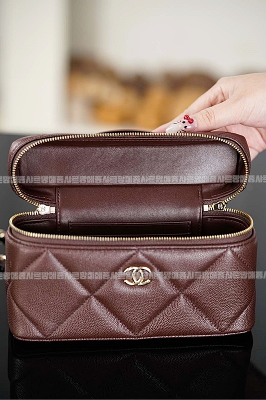 샤넬탑핸들슬림베니티케이스 20260211-121632-031루.jpg