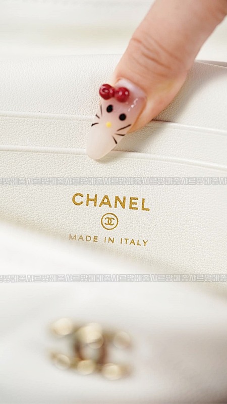 샤넬탑핸들슬림베니티케이스 20260211-122548-019루.jpg