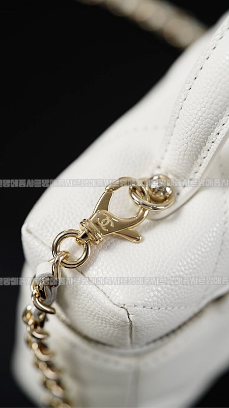 샤넬탑핸들슬림베니티케이스 20260211-122548-026루.jpg