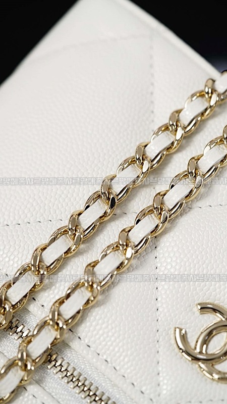 샤넬탑핸들슬림베니티케이스 20260211-122549-029루.jpg