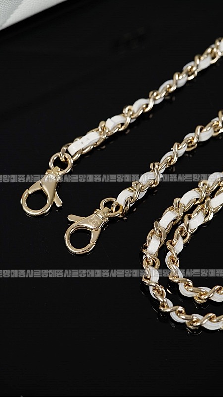 샤넬탑핸들슬림베니티케이스 20260211-122550-034루.jpg