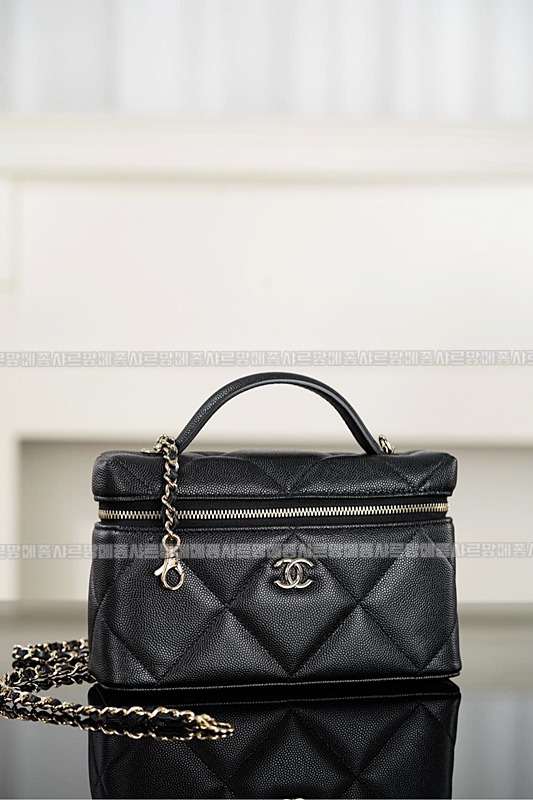 샤넬탑핸들슬림베니티케이스 20260211-123052-012루.jpg