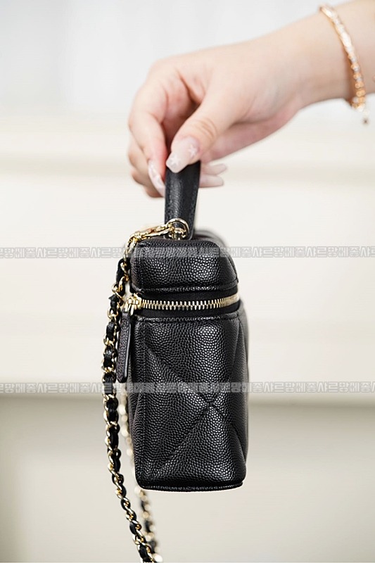 샤넬탑핸들슬림베니티케이스 20260211-123053-015루.jpg