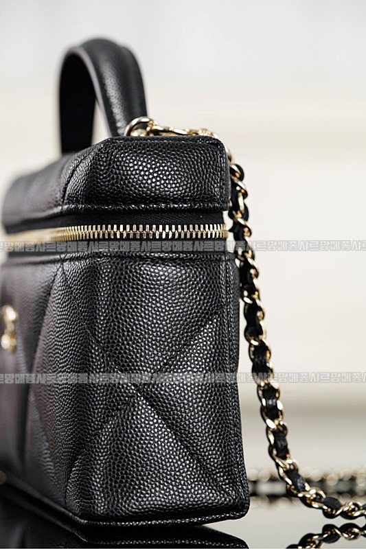 샤넬탑핸들슬림베니티케이스 20260211-123055-028루.jpg