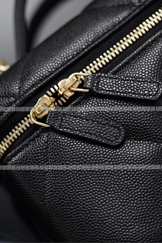 샤넬탑핸들슬림베니티케이스 20260211-123055-031루.jpg