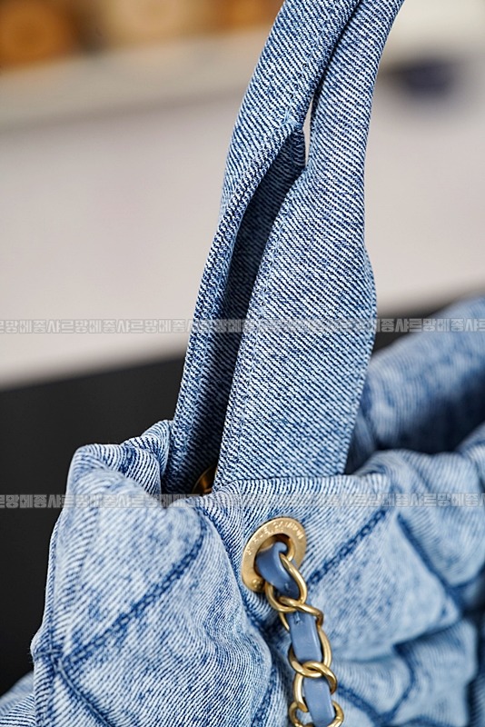 샤넬데님핸드백블루미디움 20260211-140344-033루.jpg