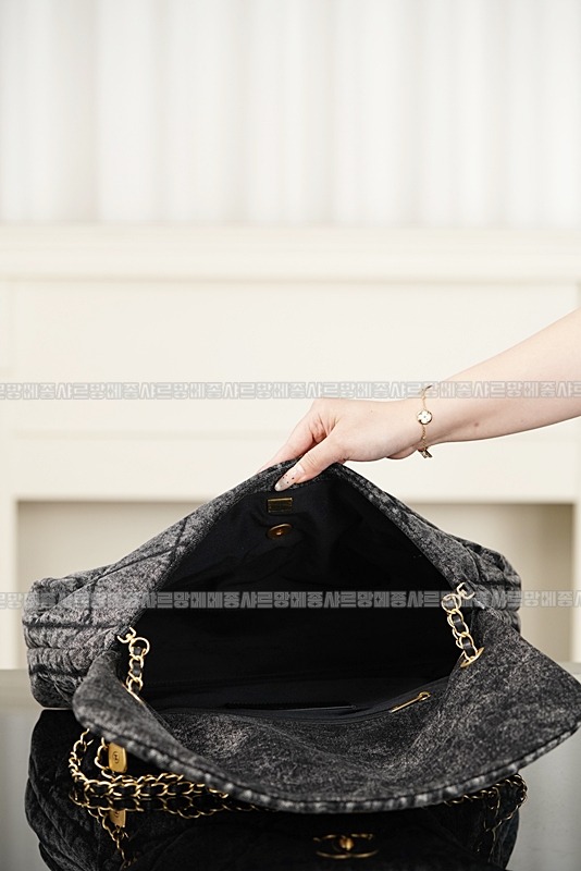 샤넬워시드데님맥시플랩백 20260211-150401-017루.jpg