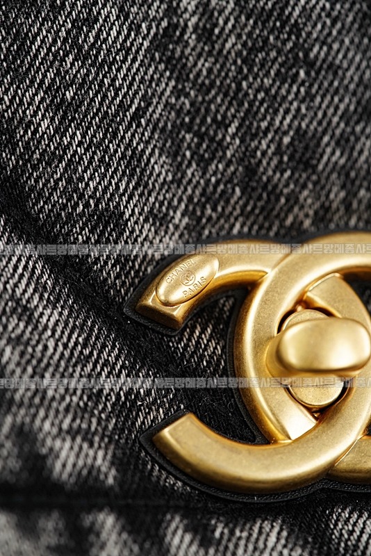 샤넬워시드데님맥시플랩백 20260211-150402-027루.jpg