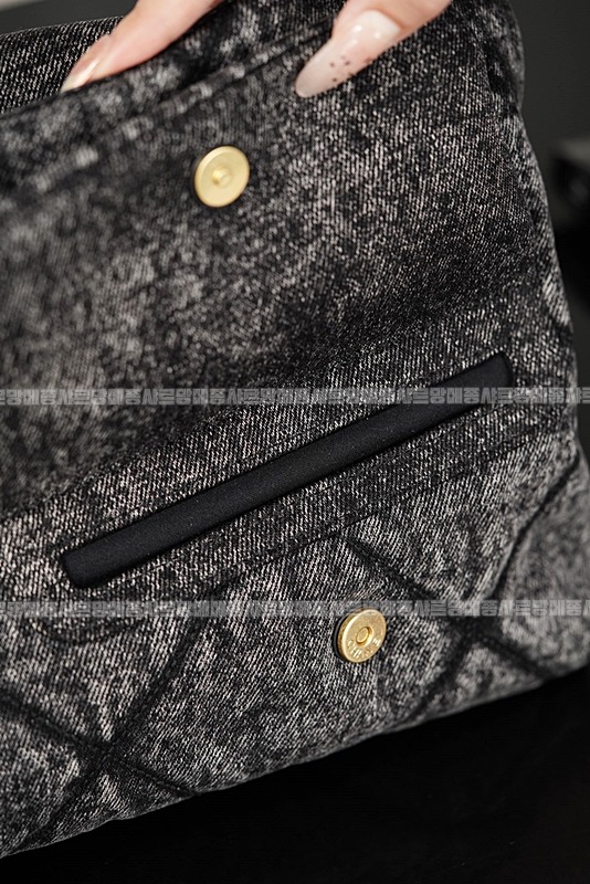 샤넬워시드데님맥시플랩백 20260211-150403-031루.jpg