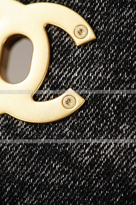 샤넬워시드데님맥시플랩백 20260211-150403-034루.jpg