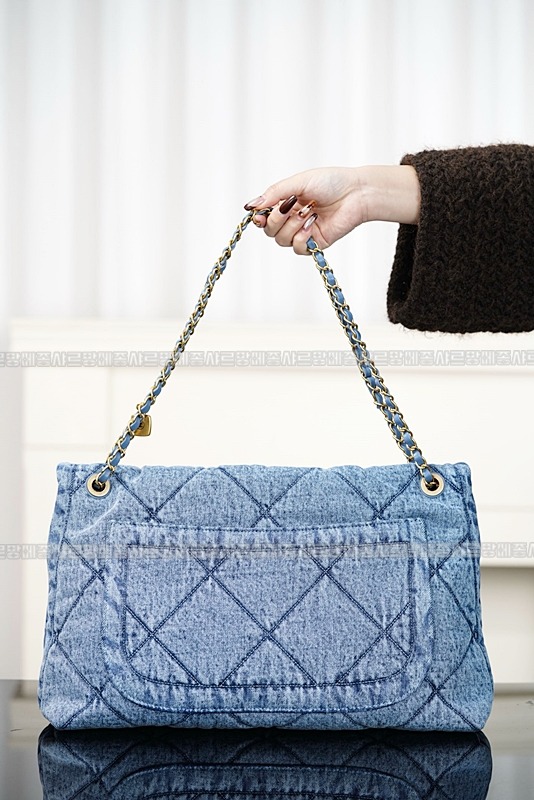 샤넬워시드데님맥시플랩백 20260211-151714-010루.jpg