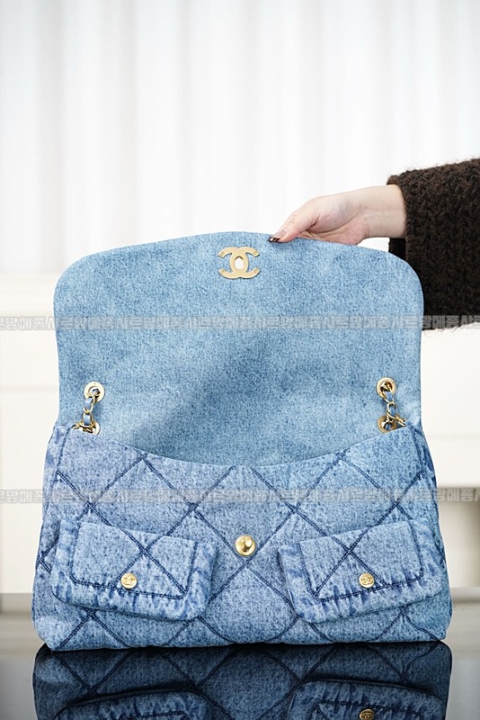 샤넬워시드데님맥시플랩백 20260211-151715-015루.jpg