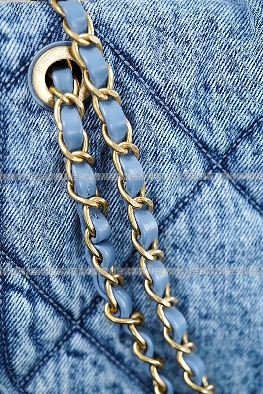 샤넬워시드데님맥시플랩백 20260211-151717-027루.jpg