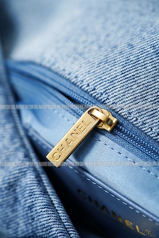 샤넬워시드데님맥시플랩백 20260211-151719-037루.jpg