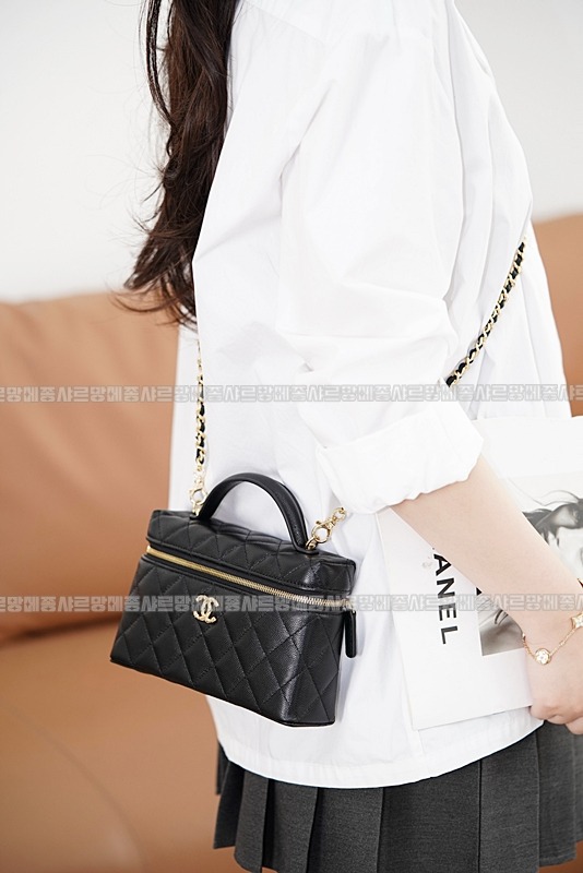 샤넬탑핸들포쉐트베니티 20260211-154629-006루.jpg