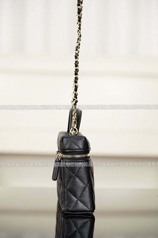 샤넬탑핸들포쉐트베니티 20260211-154630-012루.jpg