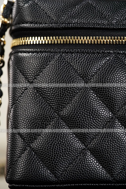 샤넬탑핸들포쉐트베니티 20260211-154632-019루.jpg