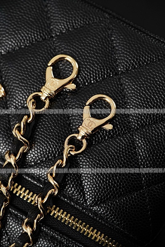 샤넬탑핸들포쉐트베니티 20260211-154635-029루.jpg