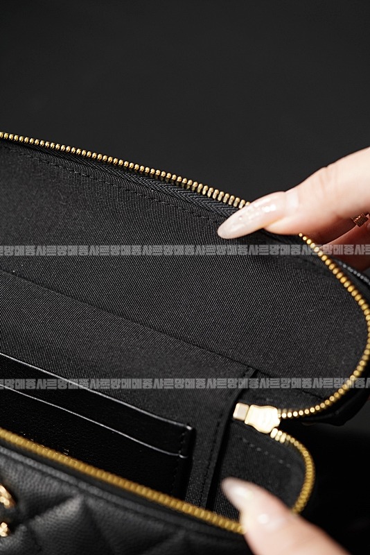 샤넬탑핸들포쉐트베니티 20260211-154636-031루.jpg