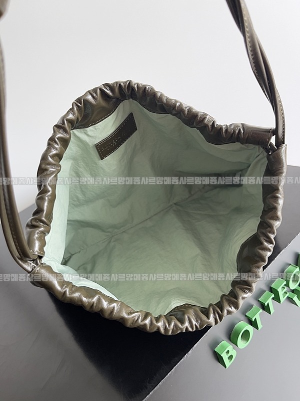 보테가베네타더스트백 20260212-105205-009루.jpg