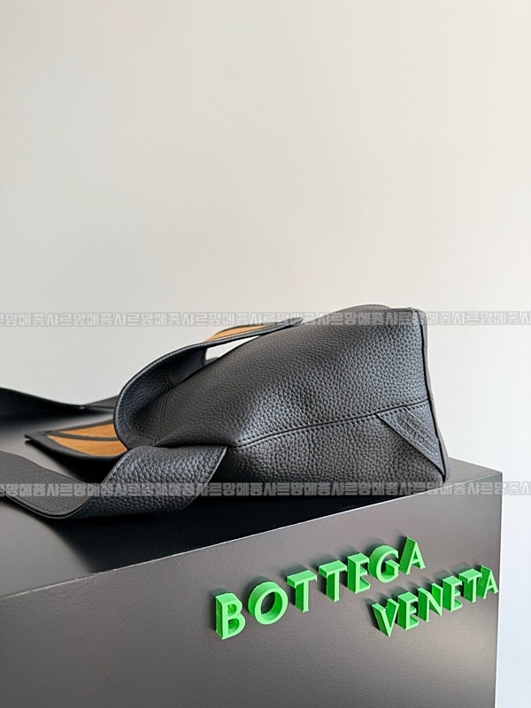 보테가베네타소이어백 20260212-122814-004루.jpg
