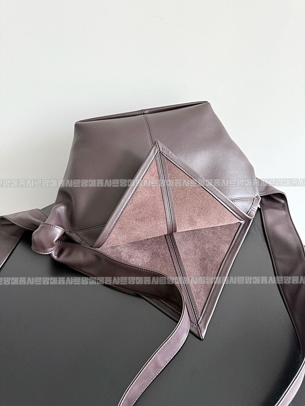 보테가베네타소이어백 20260212-123146-006루.jpg