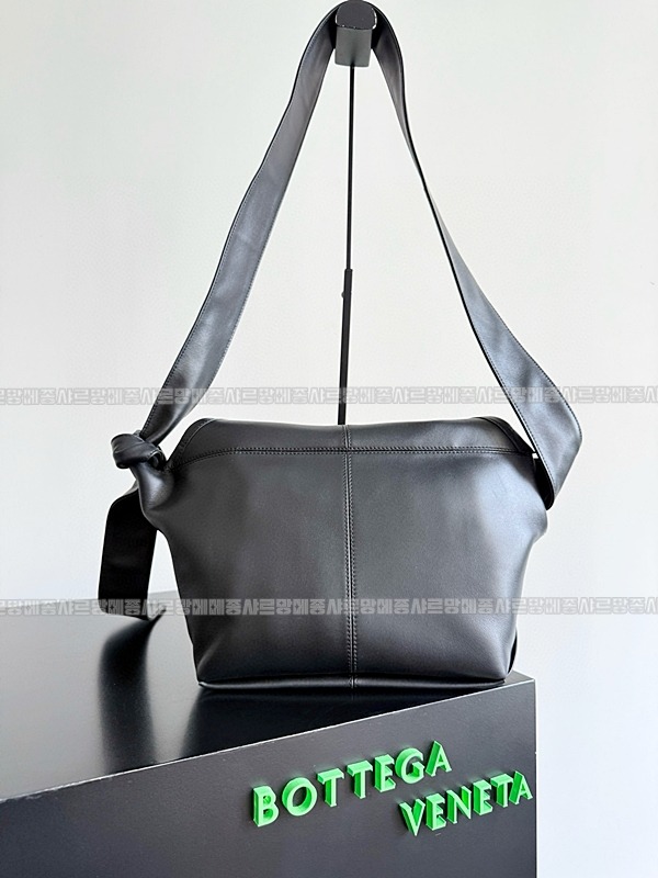 보테가베네타소이어백 20260212-123945-003루.jpg