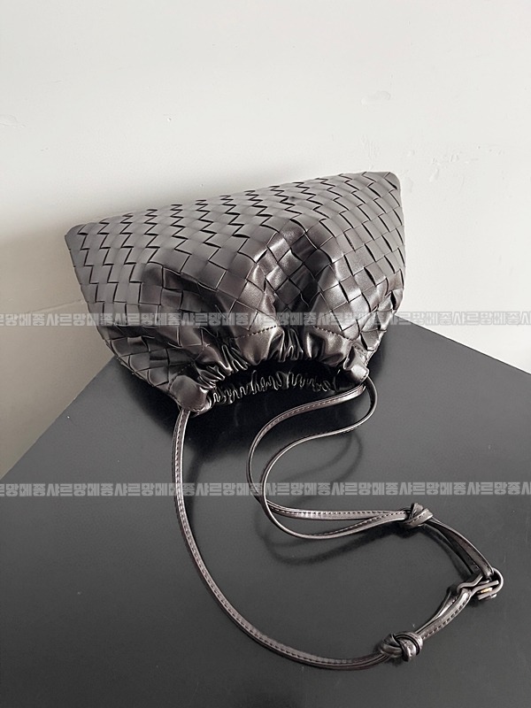 보테가베네타더스트백 20260212-125609-005루.jpg