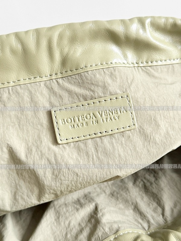 보테가베네타더스트백 20260212-132402-007루.jpg