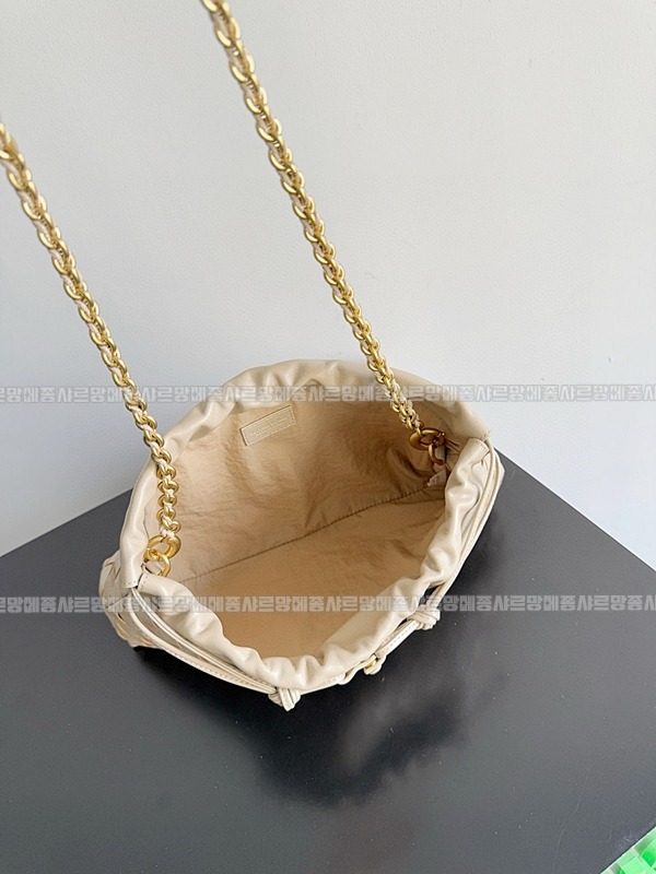 보테가베네타더스트백노떼 20260212-142615-009루.jpg