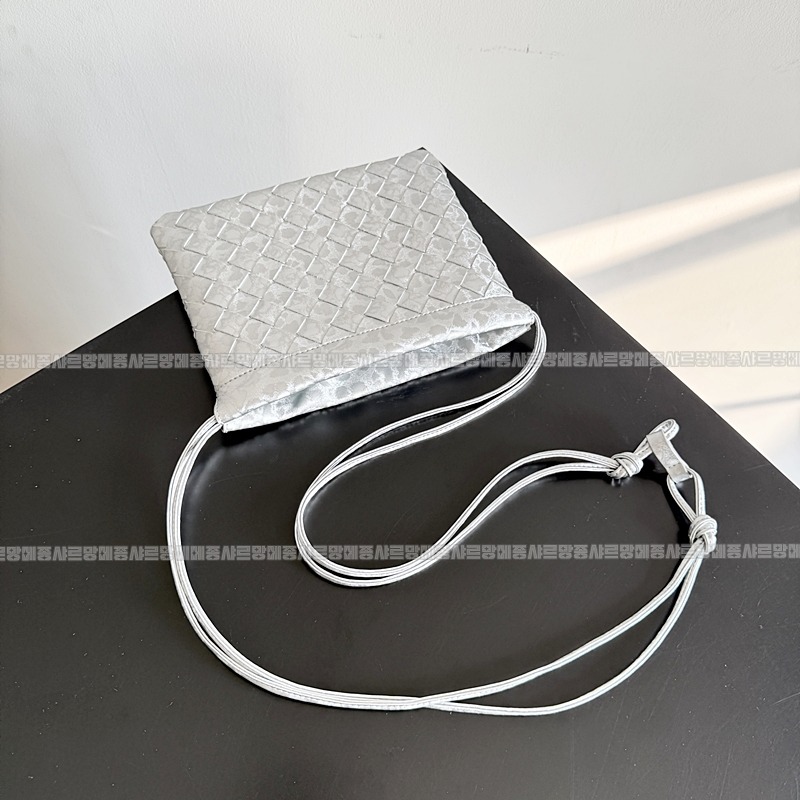 보테가베네타더스트백 20260212-143835-009루.jpg