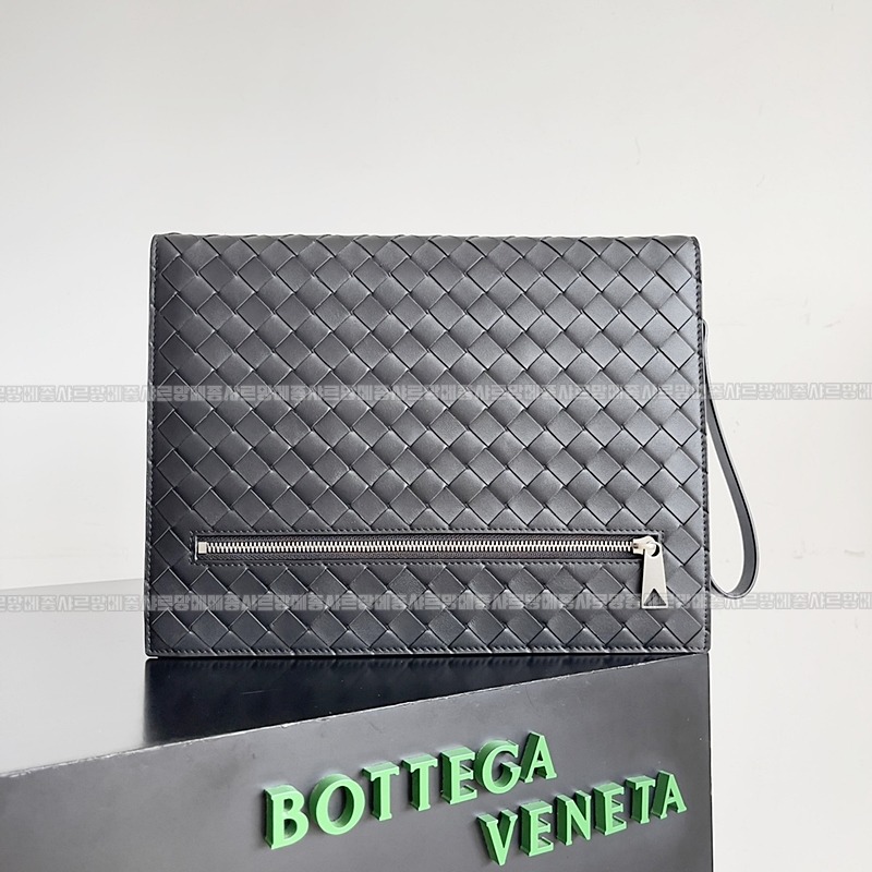 보테가베네타인트로치아토도규먼트케이스 20260213-100943-001루.jpg