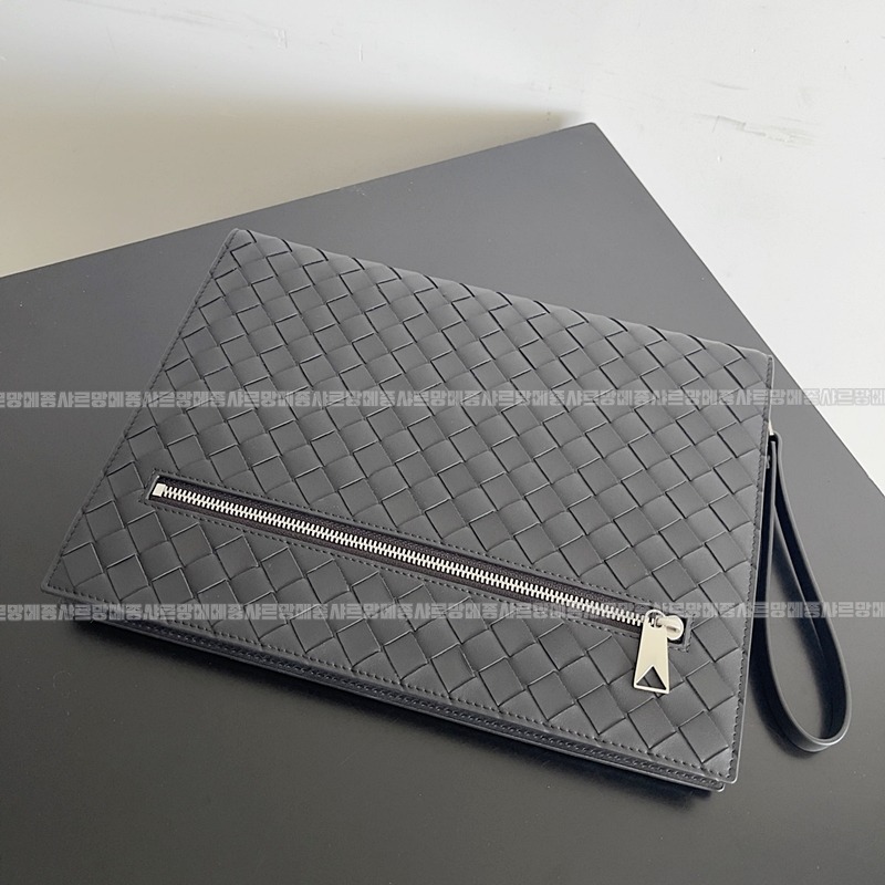 보테가베네타인트로치아토도규먼트케이스 20260213-100944-007루.jpg