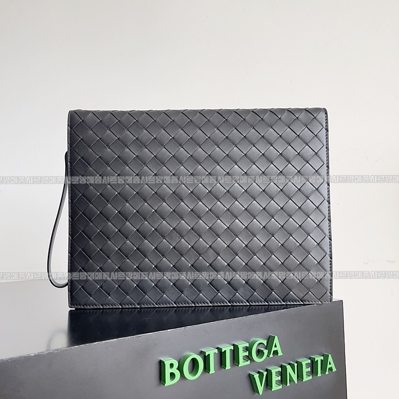 보테가베네타인트로치아토도규먼트케이스 20260213-100944-008루.jpg