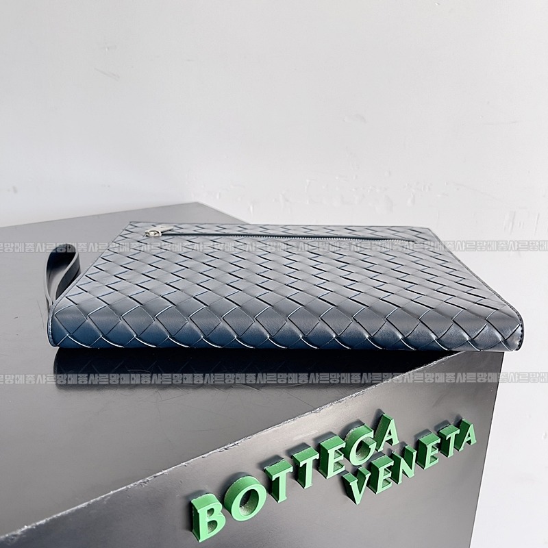 보테가베네타인트로치아토도규먼트케이스 20260213-101315-006루.jpg