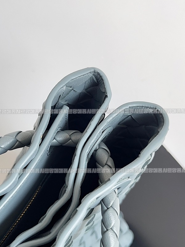 보테가베네타안디아모라지 20260213-104533-006루.jpg