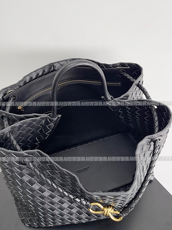 보테가베네타안디아모라지 20260213-104821-009루.jpg