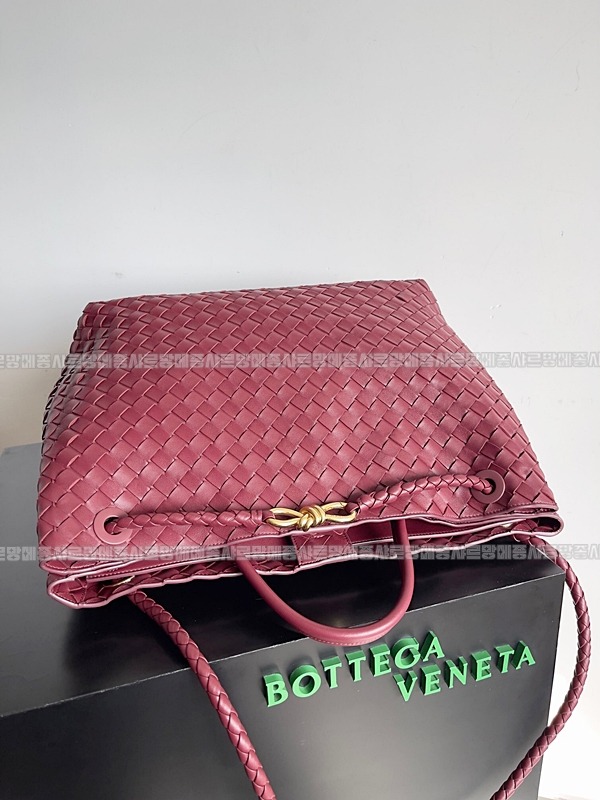 보테가베네타안디아모라지 20260213-105036-003루.jpg