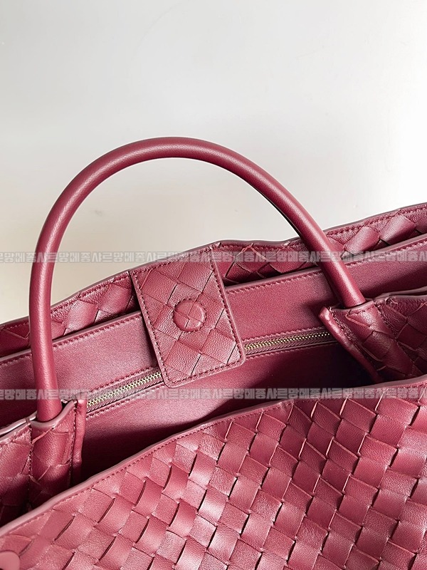 보테가베네타안디아모라지 20260213-105037-007루.jpg