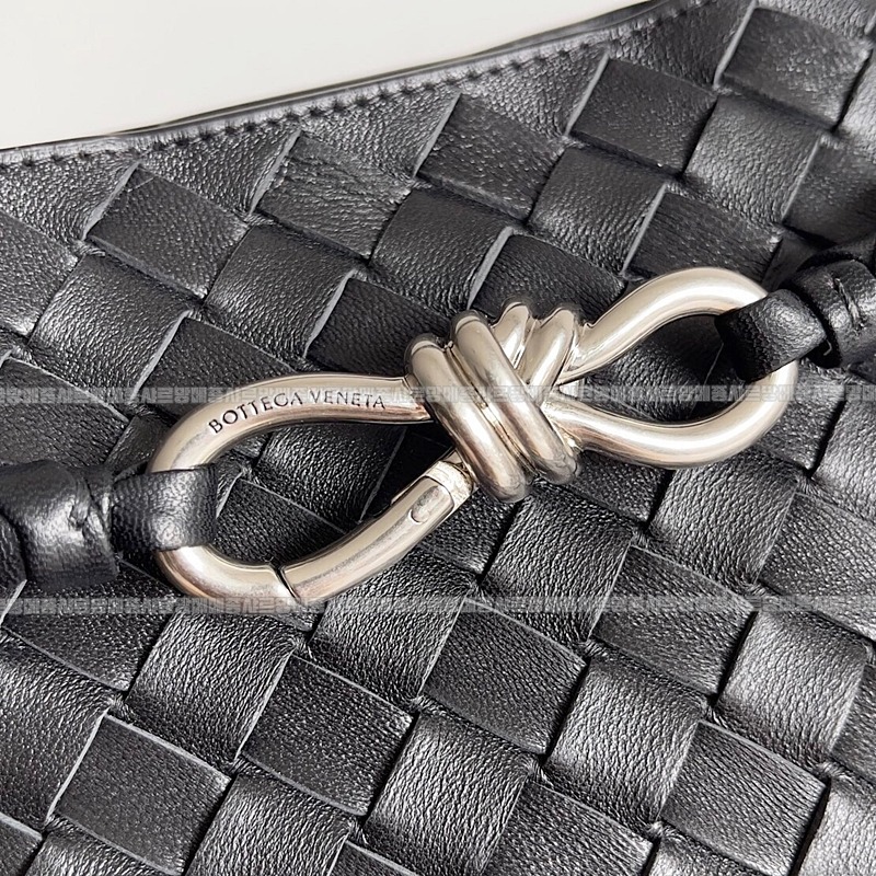 보테가베네타안디아모미디움 20260213-105819-005루.jpg