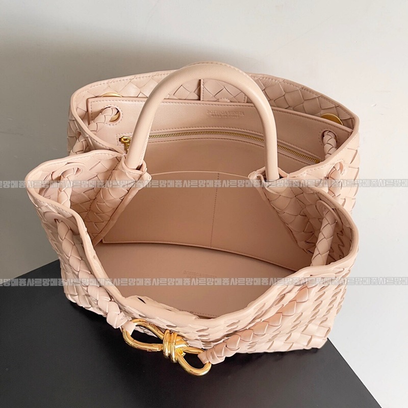 보테가베네타안디아모미디움 20260213-110408-009루.jpg