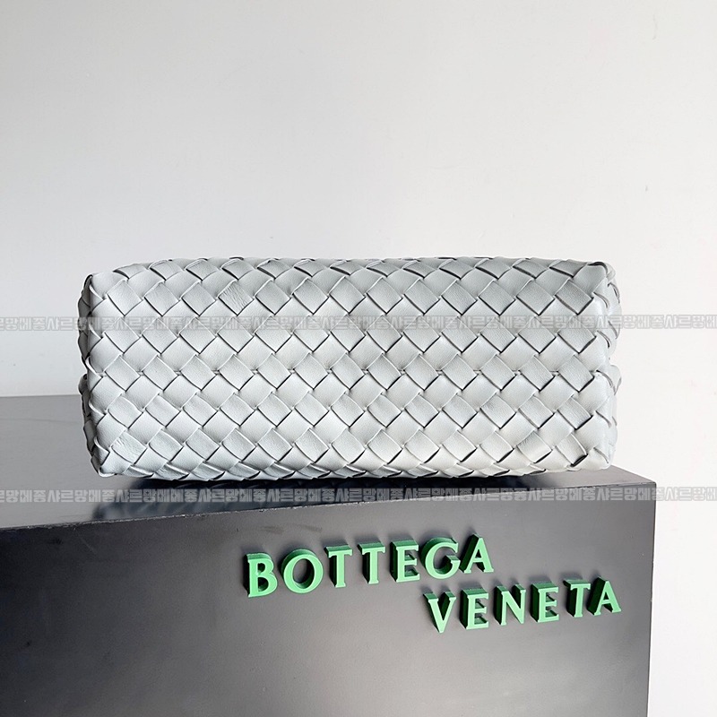 보테가베네타안디아모미디움 20260213-111623-004루.jpg