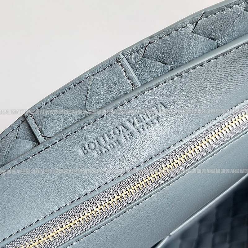 보테가베네타안디아모미디움 20260213-111807-007루.jpg