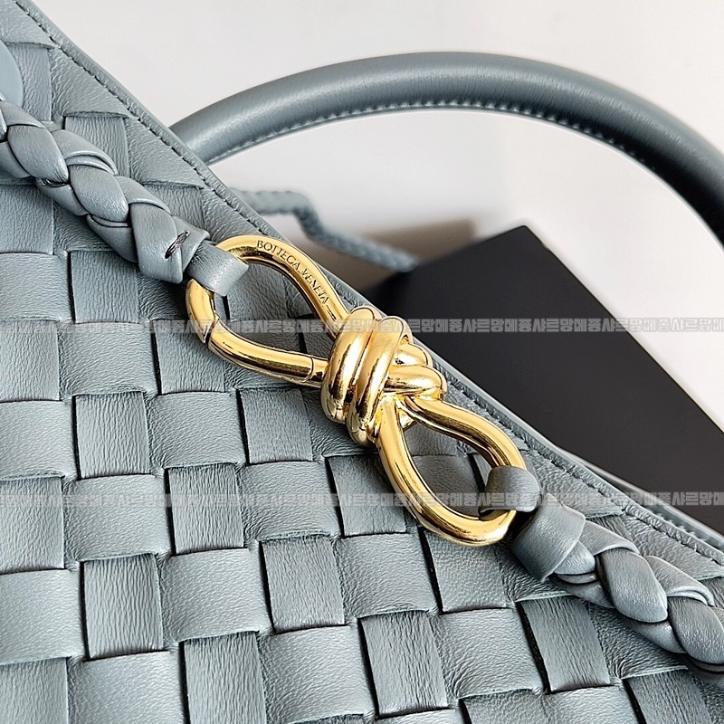 보테가베네타안디아모미디움 20260213-111806-006루.jpg